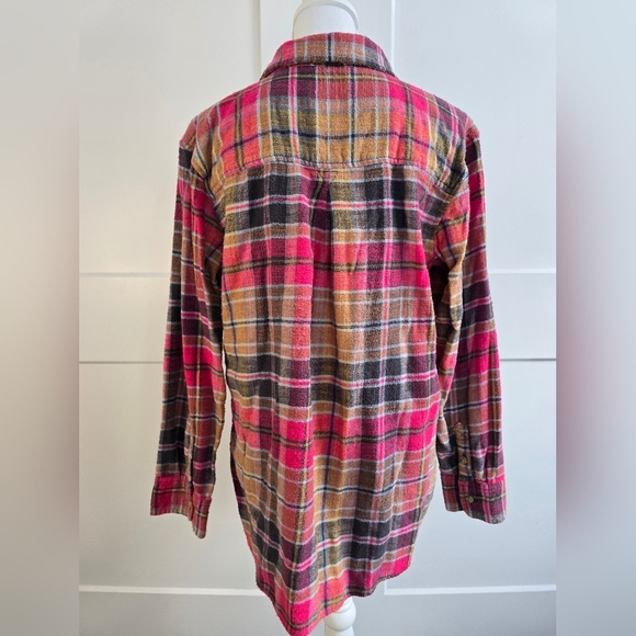 American Eagle Plaid Button-Up Shirt in Pink and Brown - Picture 5 of 9